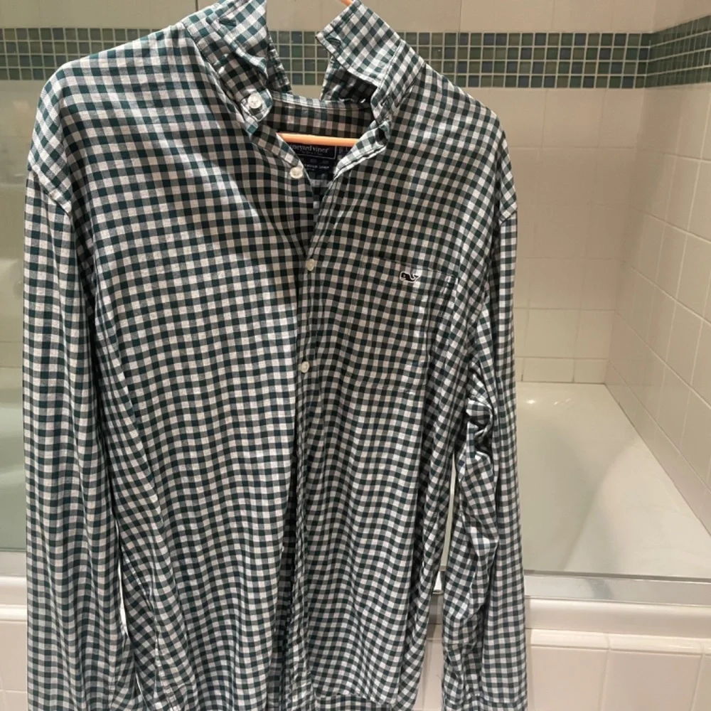 Button up - Picture 2 of 5